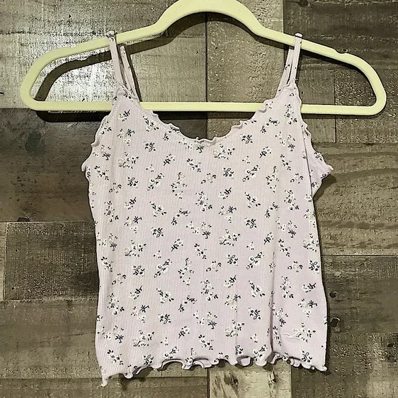 hollister lettuce trim floral spaghetti strap tank top